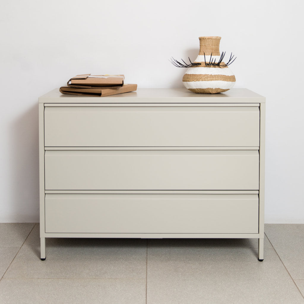 Live Popstrukt Feature: The Lookbook Studio