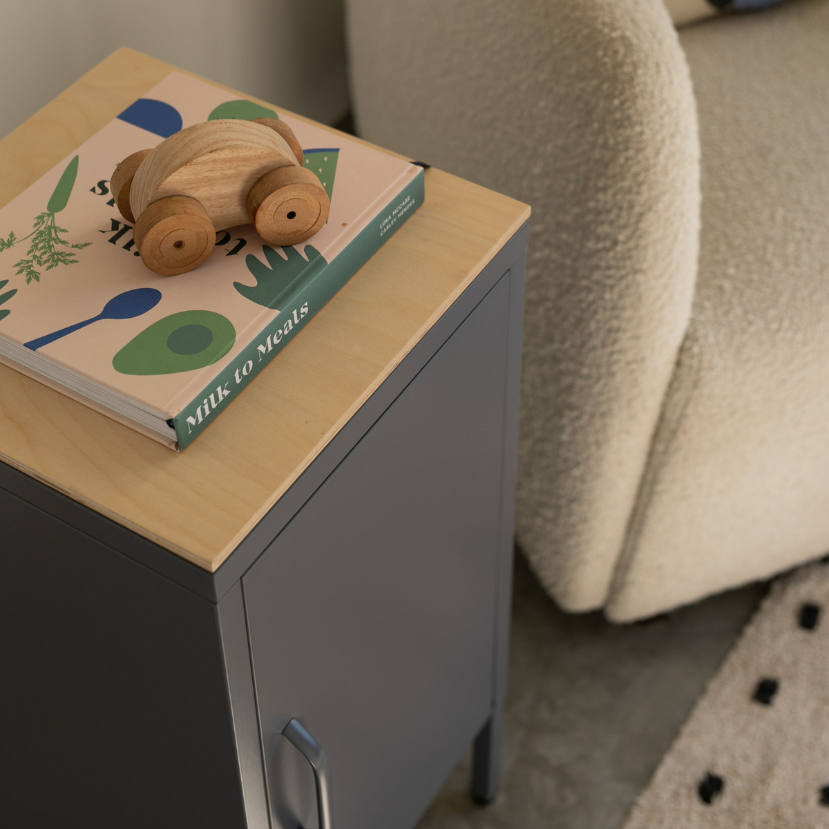 Cube side online table ikea